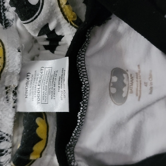 🦇Boys Size 4T 2pcs Pajama Set🦇 - Picture 6 of 7